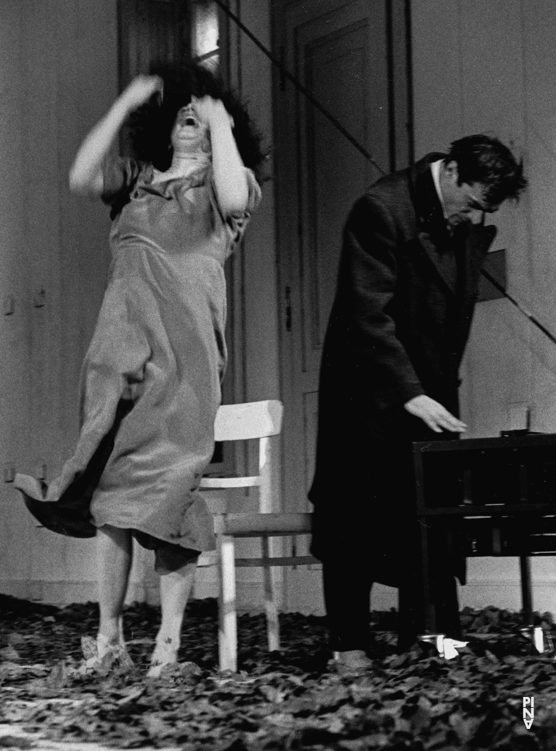 Antonio Carallo und Cristiana Morganti in „Blaubart. Beim Anhören einer Tonbandaufnahme von Béla Bartóks Oper »Herzog Blaubarts Burg«“ von Pina Bausch