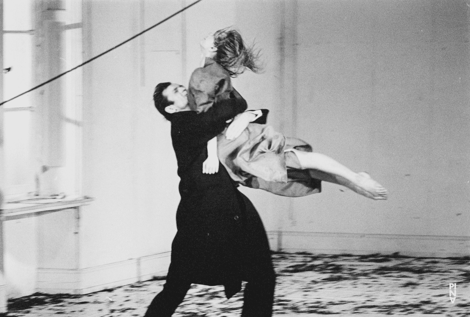 Jan Minařík und Marlis Alt in „Blaubart. Beim Anhören einer Tonbandaufnahme von Béla Bartóks Oper »Herzog Blaubarts Burg«“ von Pina Bausch