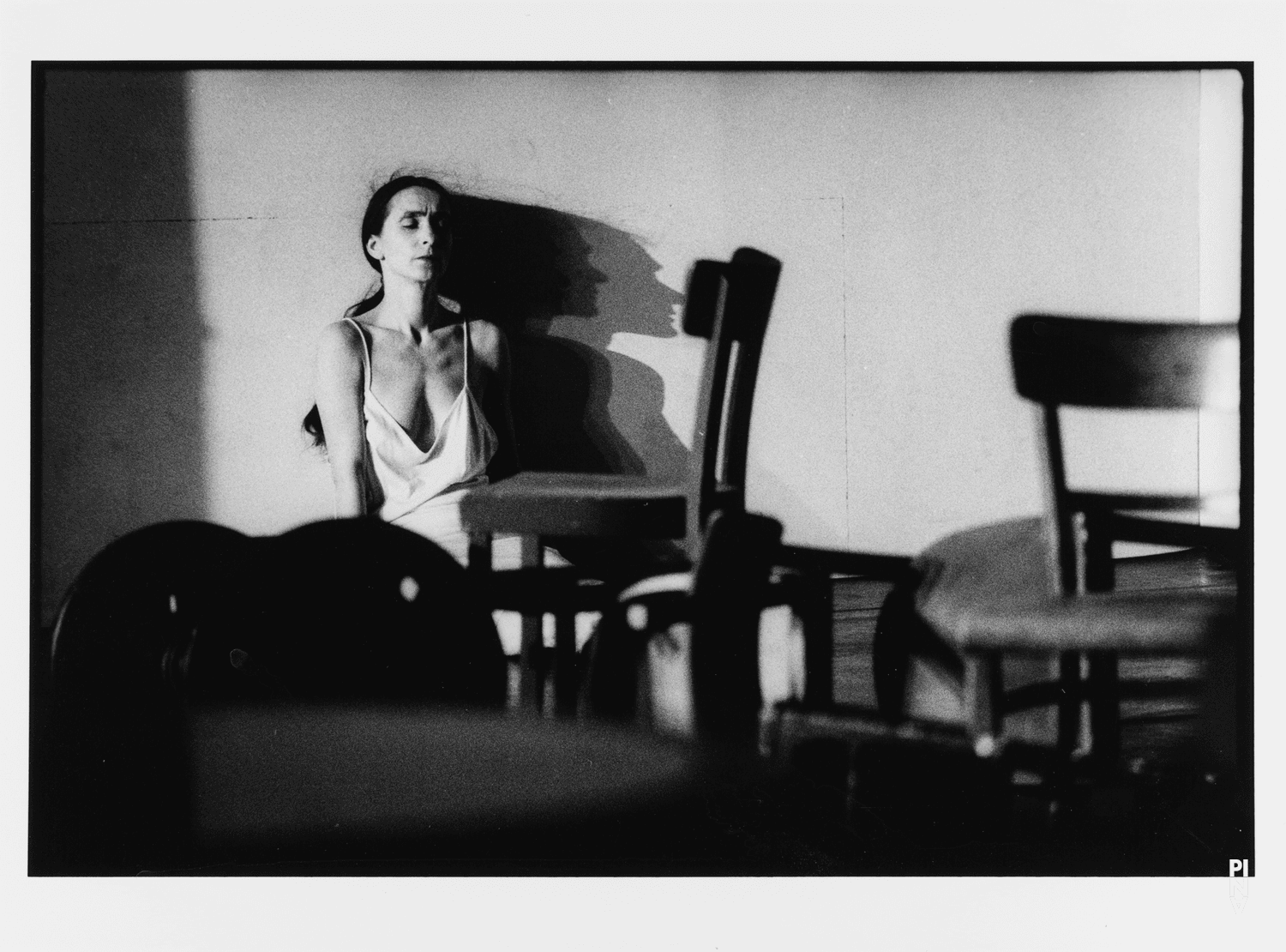 Pina Bausch dans « Café Müller » de Pina Bausch