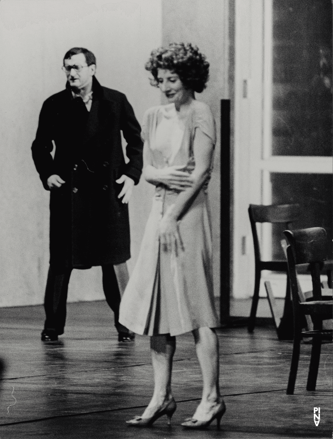 Finola Cronin und Jan Minařík in „Café Müller“ von Pina Bausch