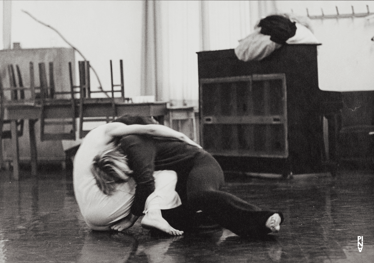 Dominique Mercy und Malou Airaudo in „Café Müller“ von Pina Bausch