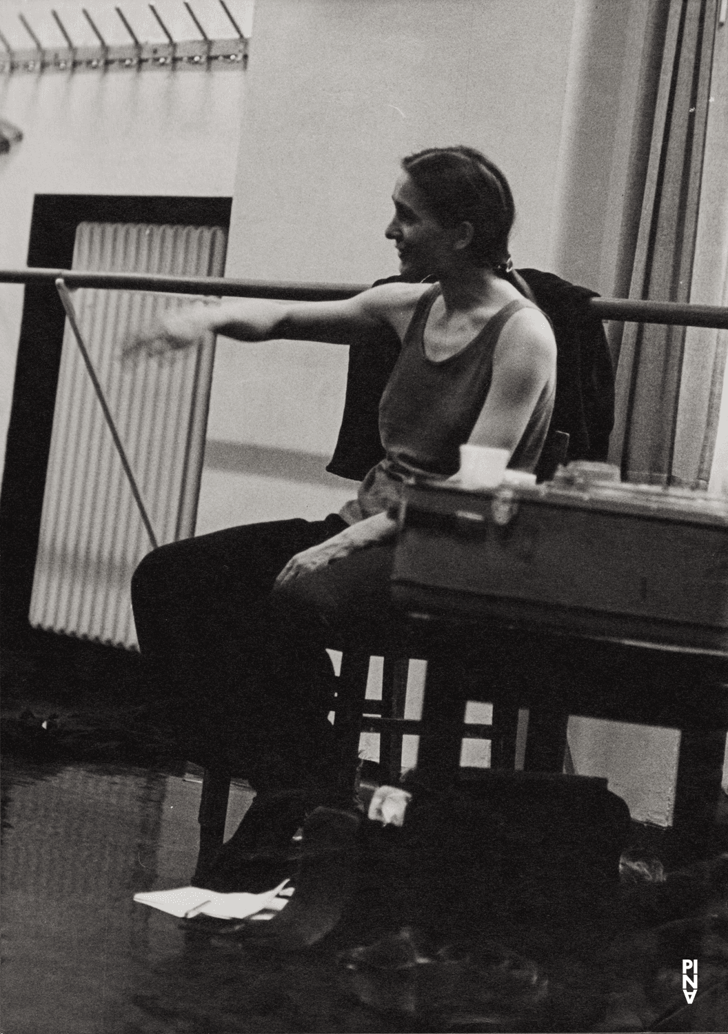 Pina Bausch in „Café Müller“ von Pina Bausch