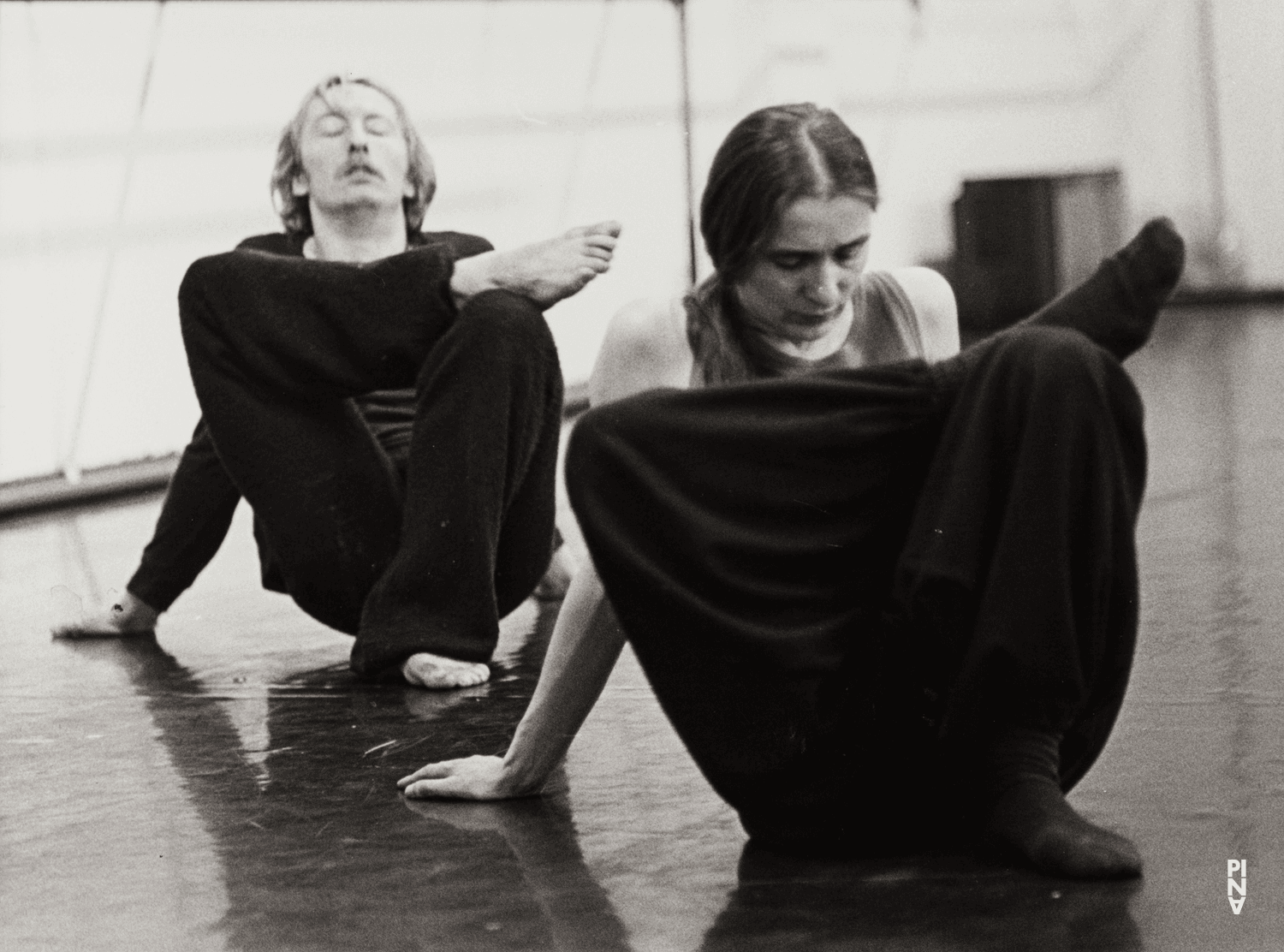 Pina Bausch und Dominique Mercy in „Café Müller“ von Pina Bausch