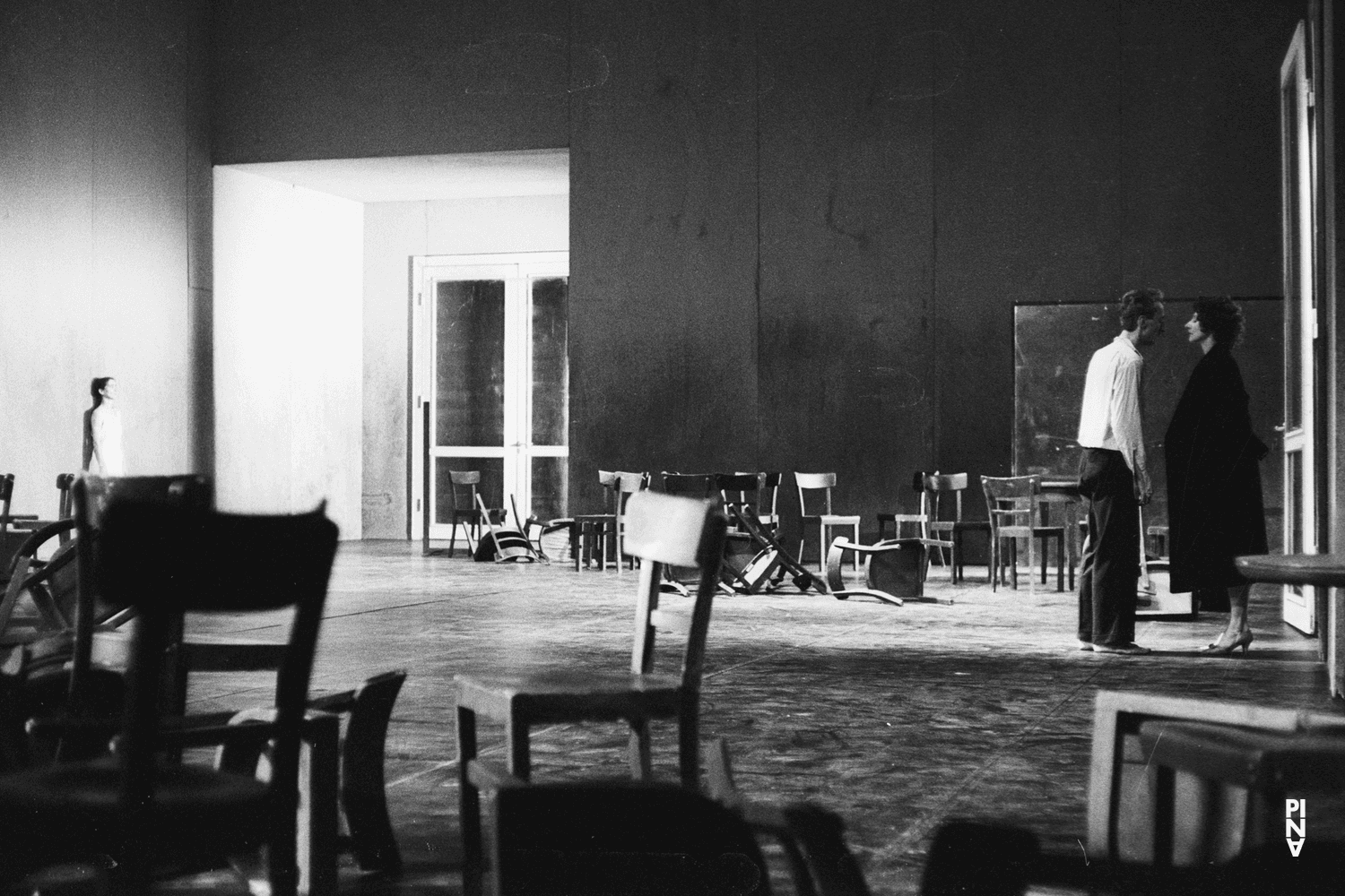 Dominique Mercy, Finola Cronin et Pina Bausch dans « Café Müller » de Pina Bausch