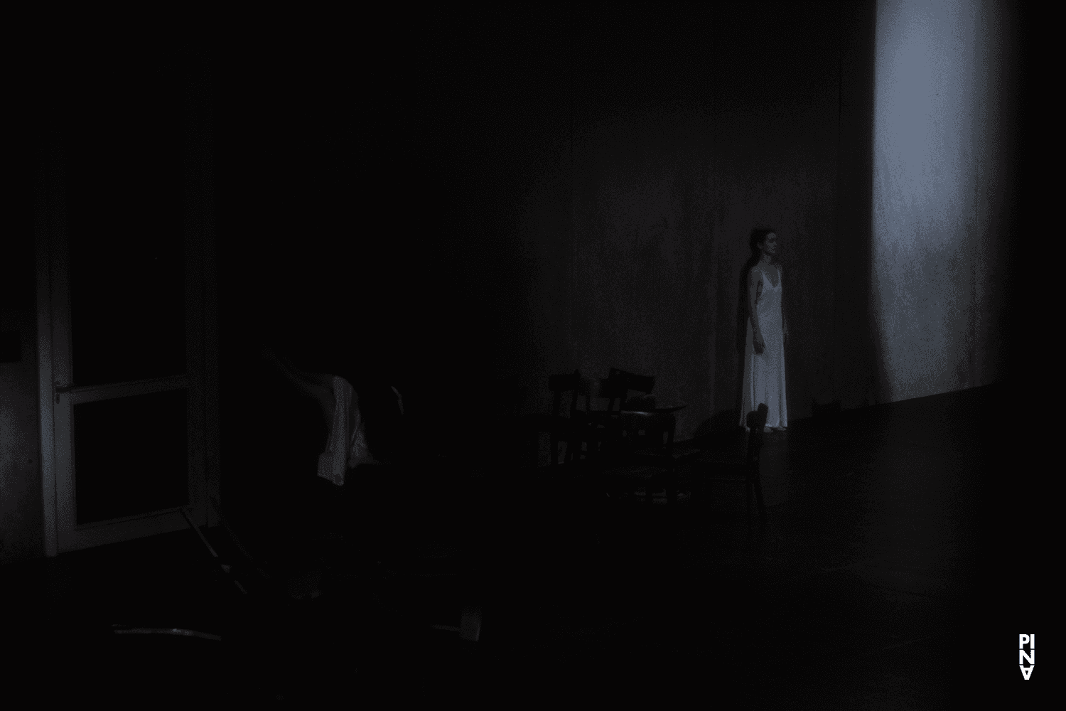 Malou Airaudo and Pina Bausch in “Café Müller” by Pina Bausch