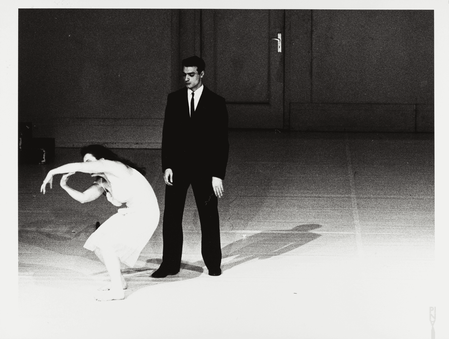 Dominique Duszynski et Antonio Carallo dans « Two Cigarettes in the Dark » de Pina Bausch