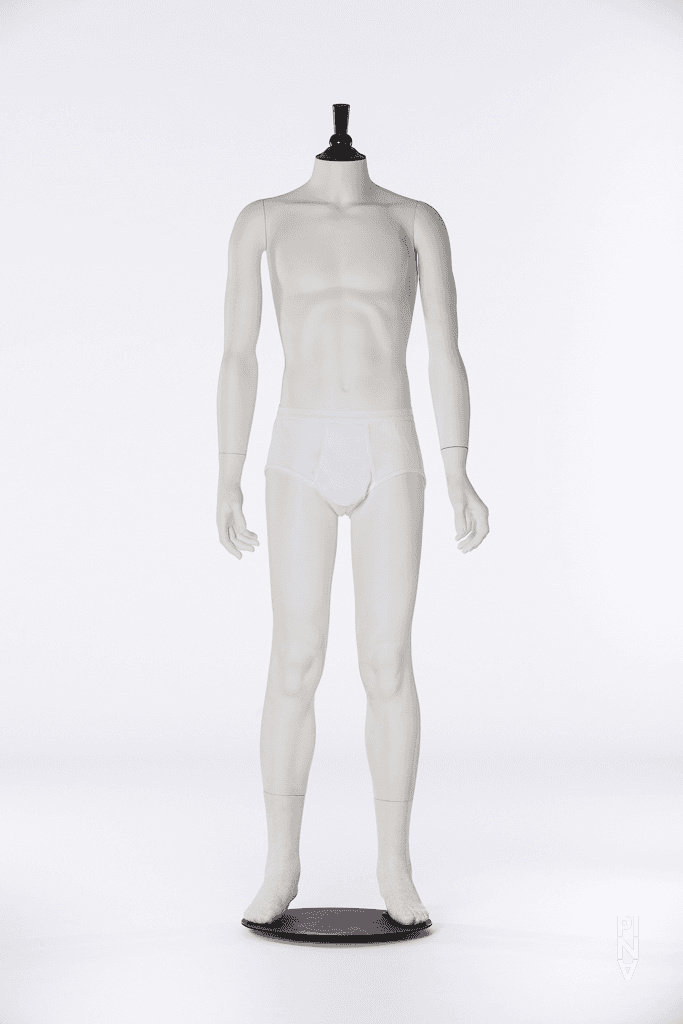 Kostüm, getragen von Dominique Mercy in „Two Cigarettes in the Dark“ von Pina Bausch