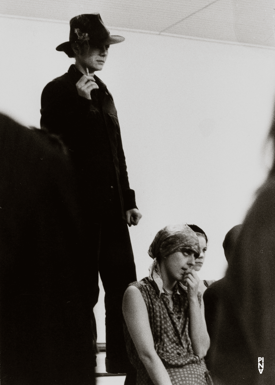 Malou Airaudo dans « Ich bring dich um die Ecke… » de Pina Bausch