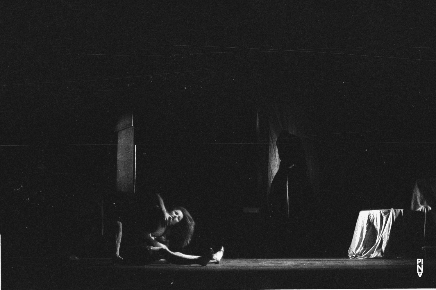Malou Airaudo and Charlotte Butler in “Fritz” by Pina Bausch at Opernhaus Wuppertal