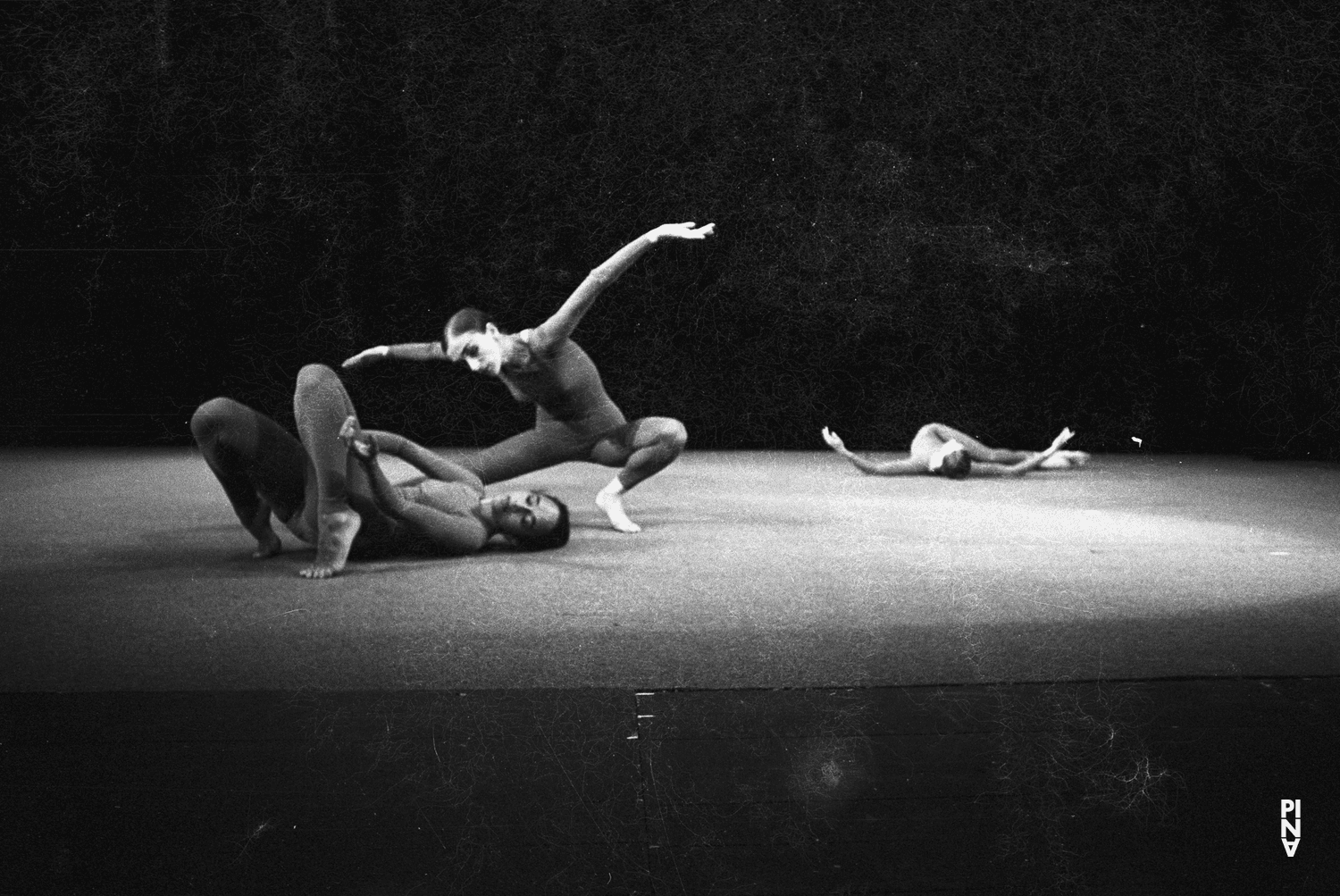 Anna Mittelholzer, Pina Bausch and Ulrike Baehr in “Im Wind der Zeit” by Pina Bausch