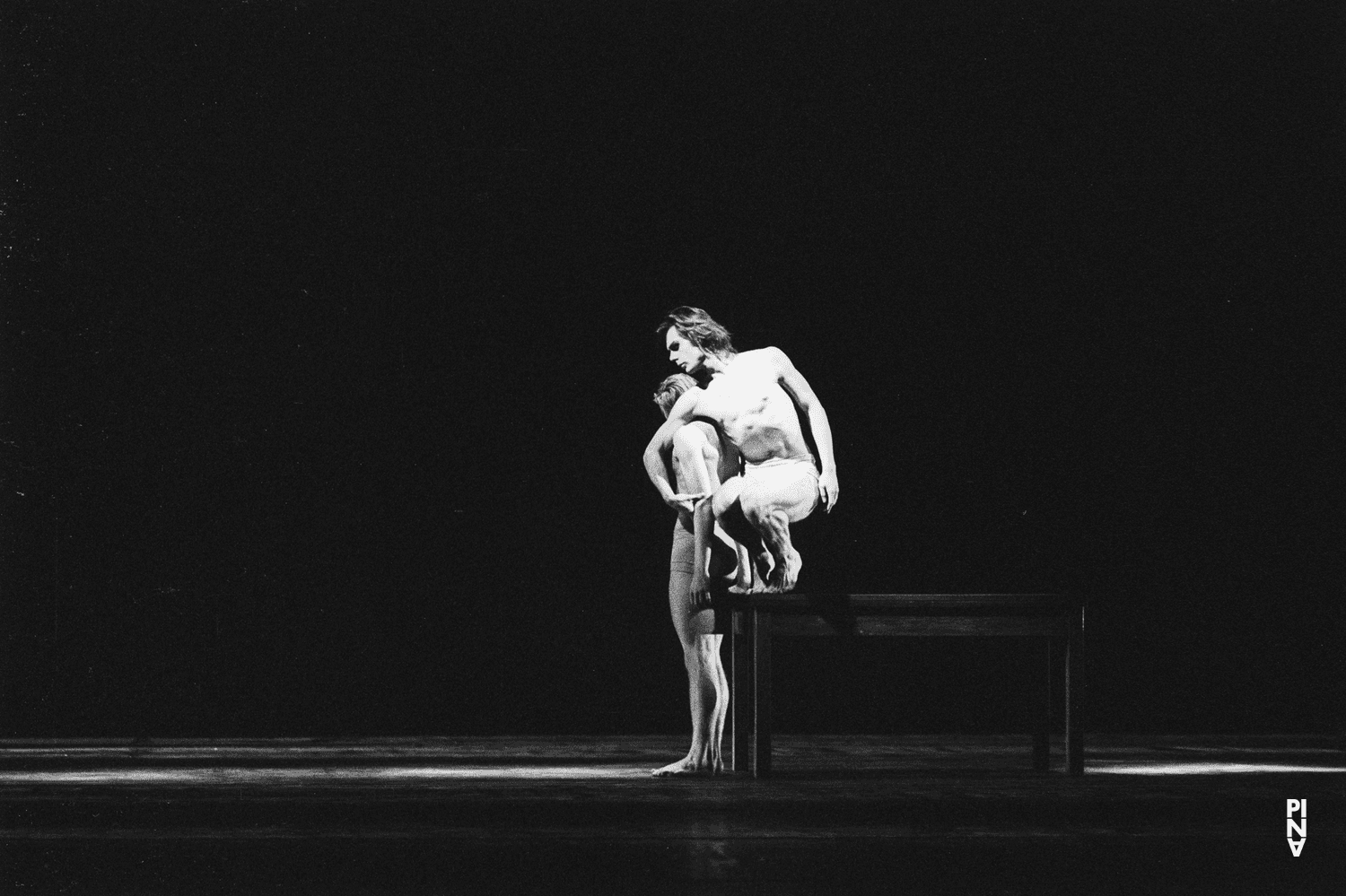 Ed Kortlandt in „Iphigenie auf Tauris“ von Pina Bausch mit Tanztheater Wuppertal im Opernhaus Wuppertal (Deutschland), 20. April 1974