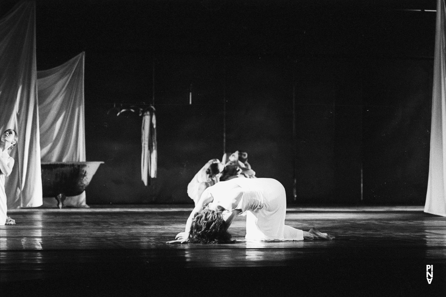 « Iphigenie auf Tauris » de Pina Bausch avec Tanztheater Wuppertal à l'Opernhaus Wuppertal (Allemagne), 20 avril 1974