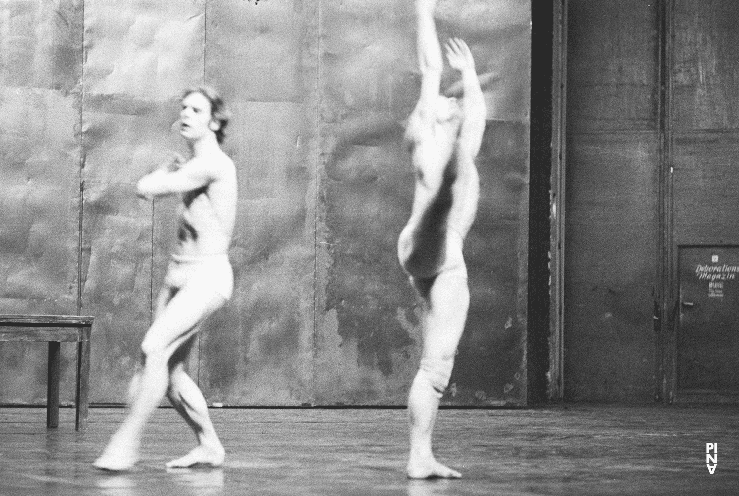 Ed Kortlandt et Dominique Mercy dans « Iphigenie auf Tauris » de Pina Bausch