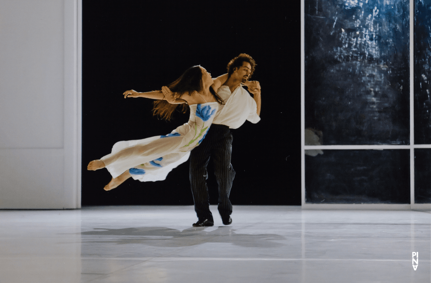 Azusa Seyama and Jorge Puerta Armenta in “For the Children of Yesterday, Today and Tomorrow” by Pina Bausch