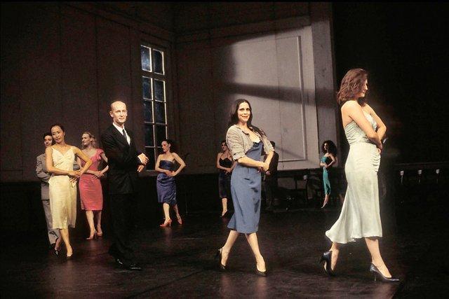 „Kontakthof“ von Pina Bausch mit Tanztheater Wuppertal im Théâtre de la Ville Paris (Frankreich), 25. Juni 1996