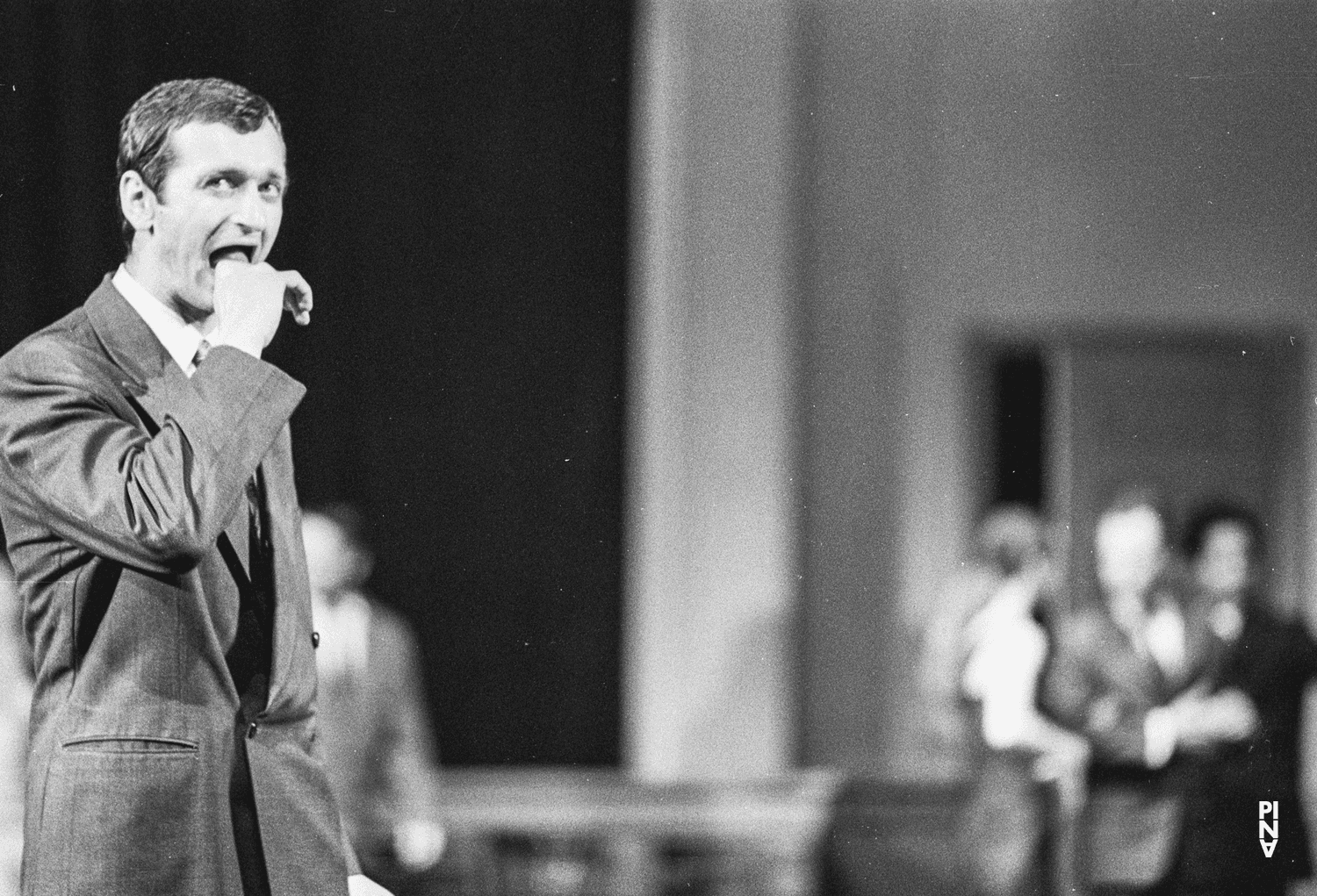 Jan Minařík dans « Kontakthof » de Pina Bausch à l'Opernhaus Wuppertal