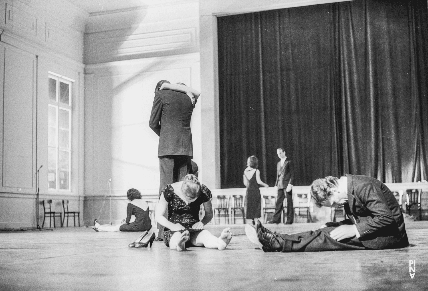 Heinz Samm dans « Kontakthof » de Pina Bausch à l'Opernhaus Wuppertal