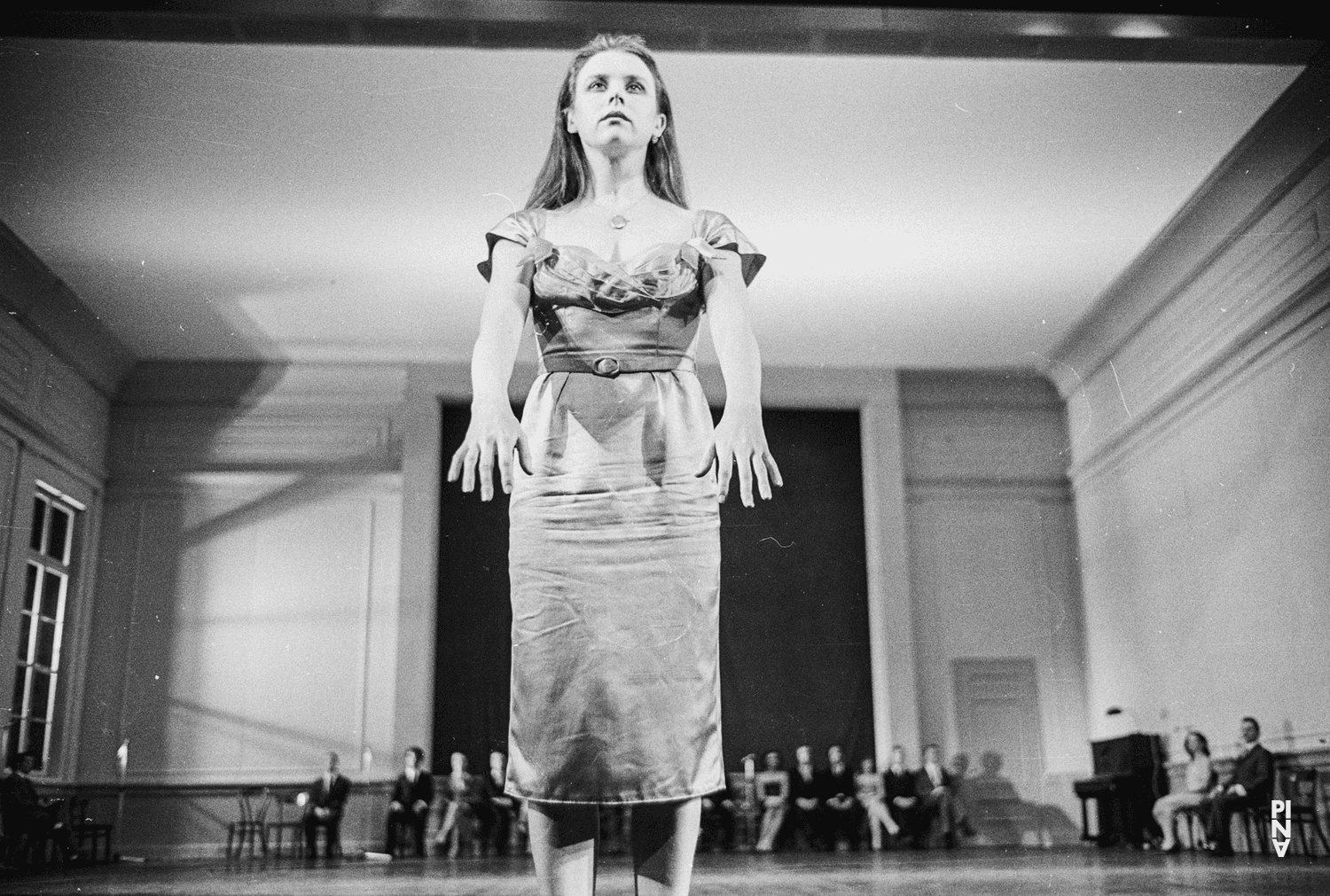 Josephine Ann Endicott dans « Kontakthof » de Pina Bausch