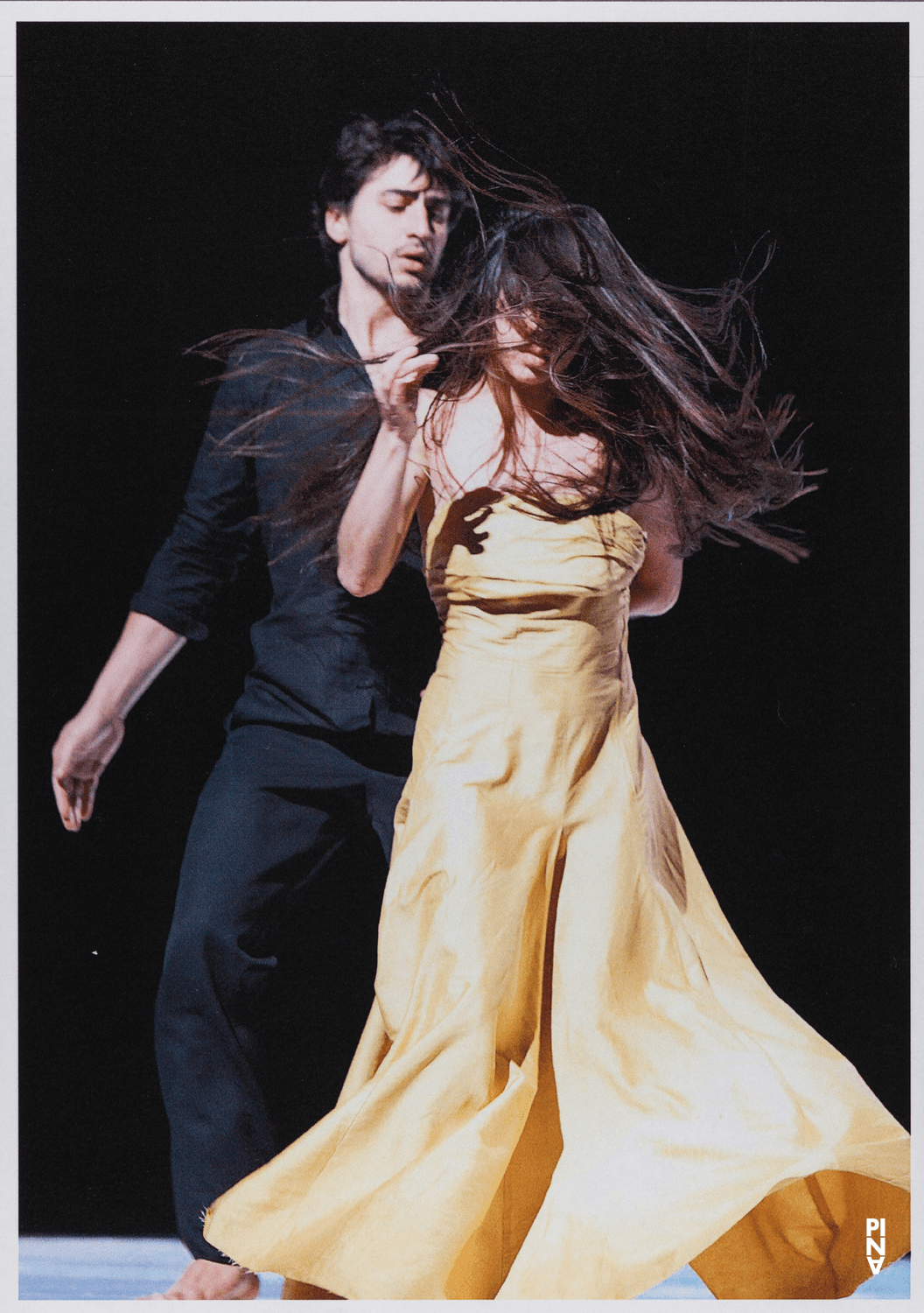 Silvia Farias Heredia and Damiano Ottavio Bigi in “"... como el musguito en la piedra, ay si, si, si ..." (Like Moss on the Stone)” by Pina Bausch