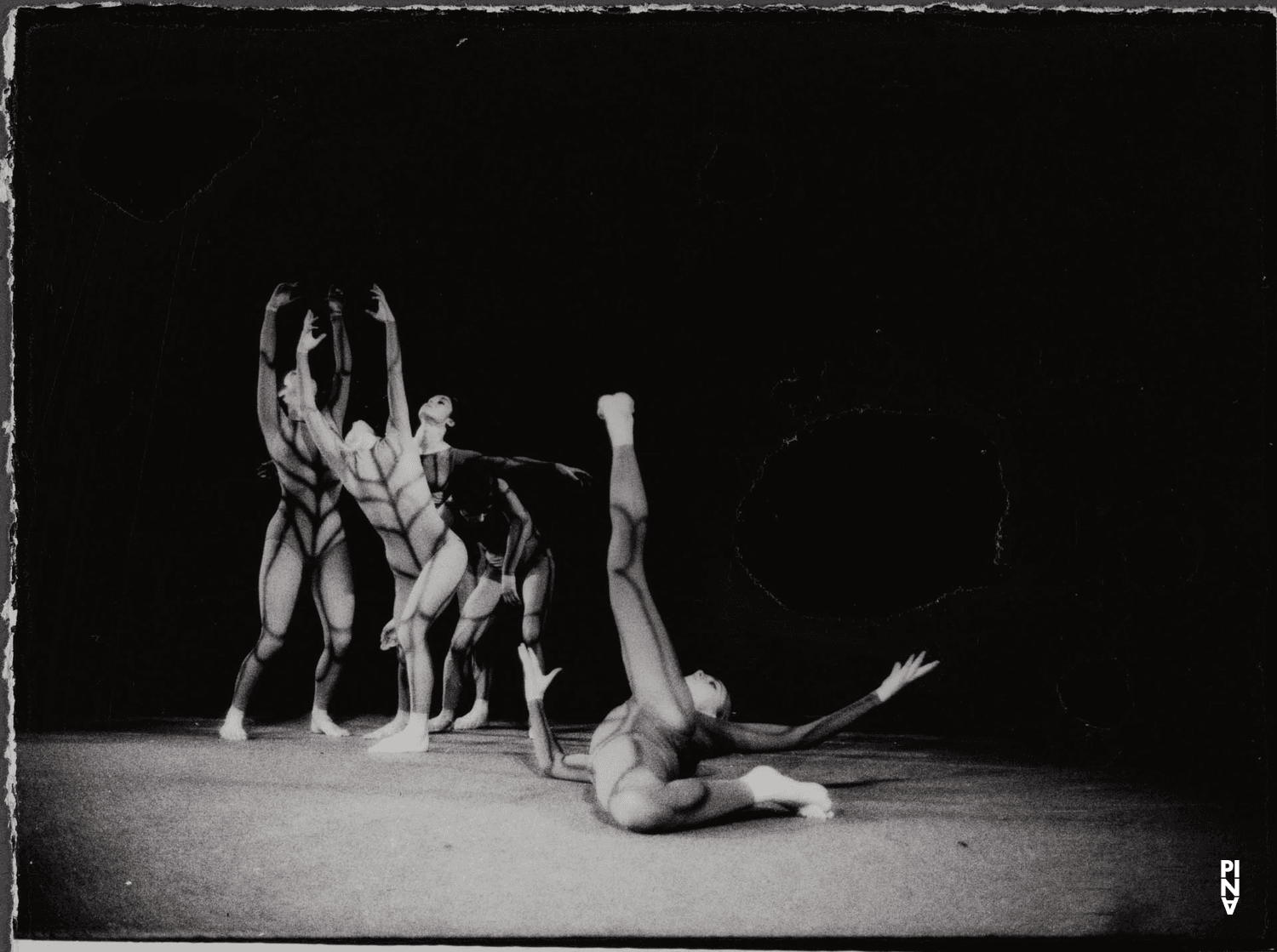 Ulrike Baehr, Catherine Denisot et Marlis Alt dans « Nachnull (Après Zéro) » de Pina Bausch