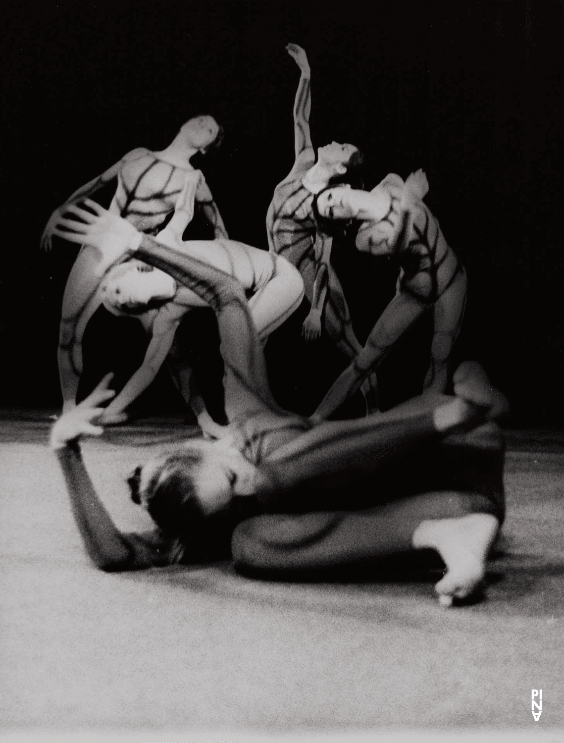 Ulrike Baehr, Marlis Alt et Anna Mittelholzer dans « Nachnull (Après Zéro) » de Pina Bausch