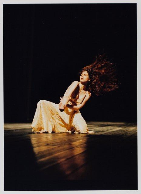 Mélanie Maurin in “Nefés” by Pina Bausch, March 21, 2003