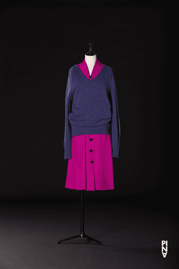 Pullover worn by Quincella Swyningan in “Palermo Palermo” by Pina Bausch