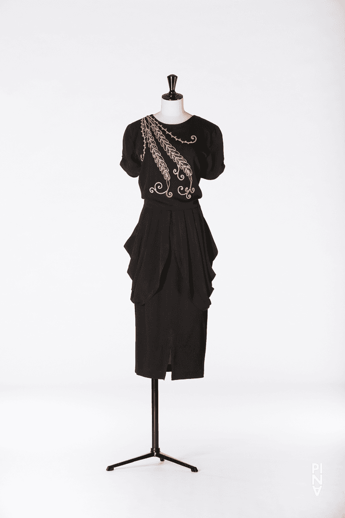 Robe, porté dans Nazareth Panadero en « Palermo Palermo » de Pina Bausch