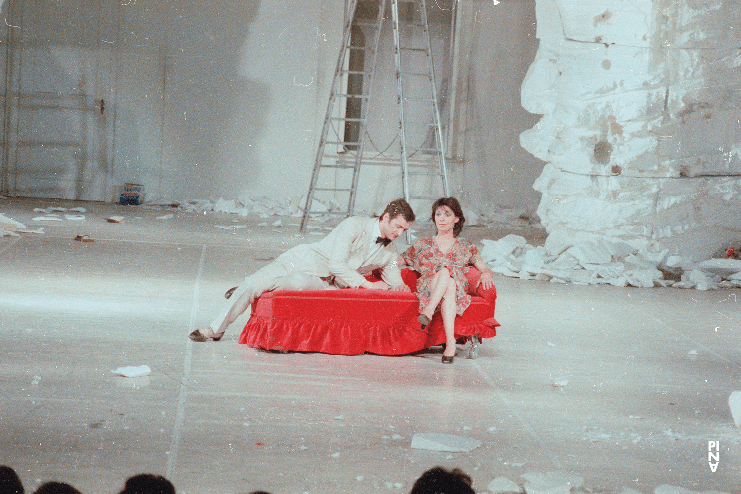 Anne Marie Benati and Jan Minařík in “Renate wandert aus (Renate Emigrates)” by Pina Bausch