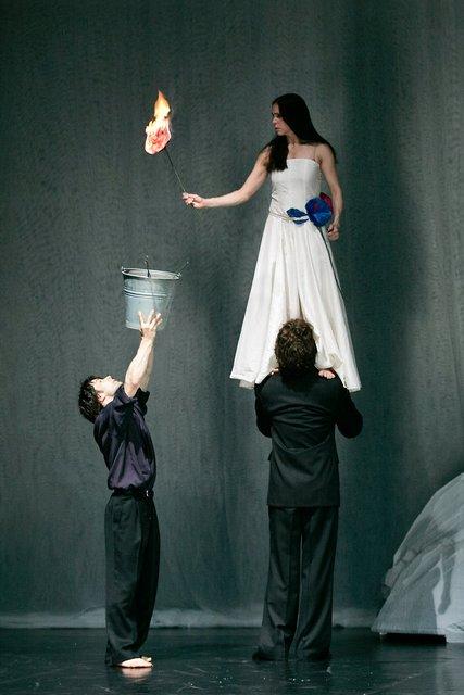 Rainer Behr and Ruth Amarante in “Rough Cut” by Pina Bausch with Tanztheater Wuppertal at Schauspielhaus Wuppertal (Germany), April 14, 2005