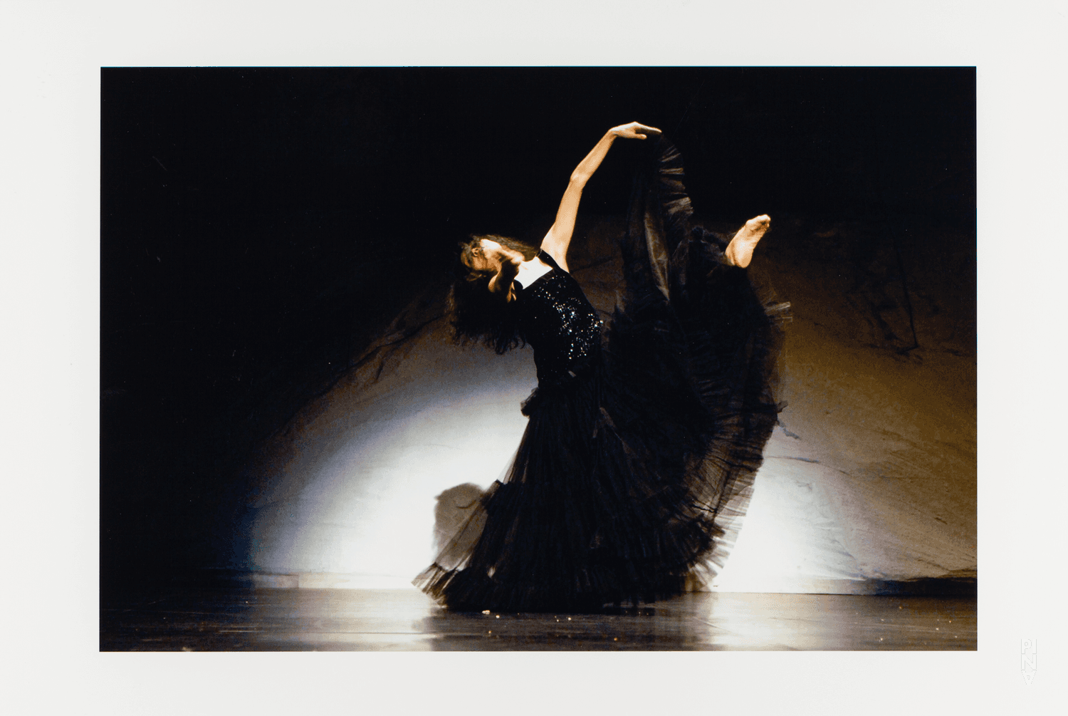 Nayoung Kim in „Rough Cut“ von Pina Bausch