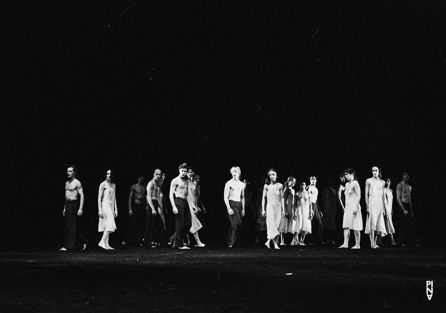 „Das Frühlingsopfer“ von Pina Bausch im Opernhaus Wuppertal, Spielzeit 1981/82