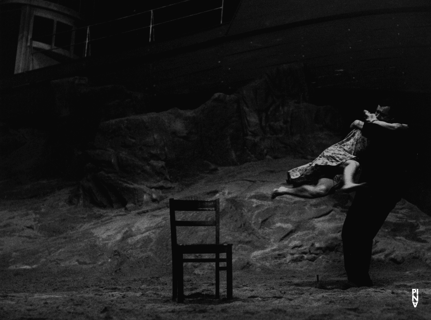 Jan Minařík und Beatrice Libonati in „Das Stück mit dem Schiff“ von Pina Bausch