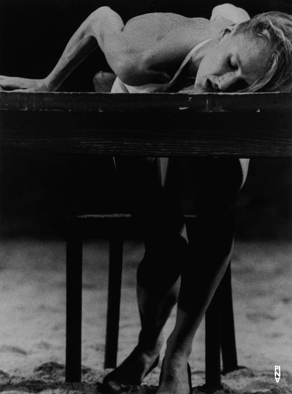Julie Shanahan in “Das Stück mit dem Schiff (The Piece with the Ship)” by Pina Bausch