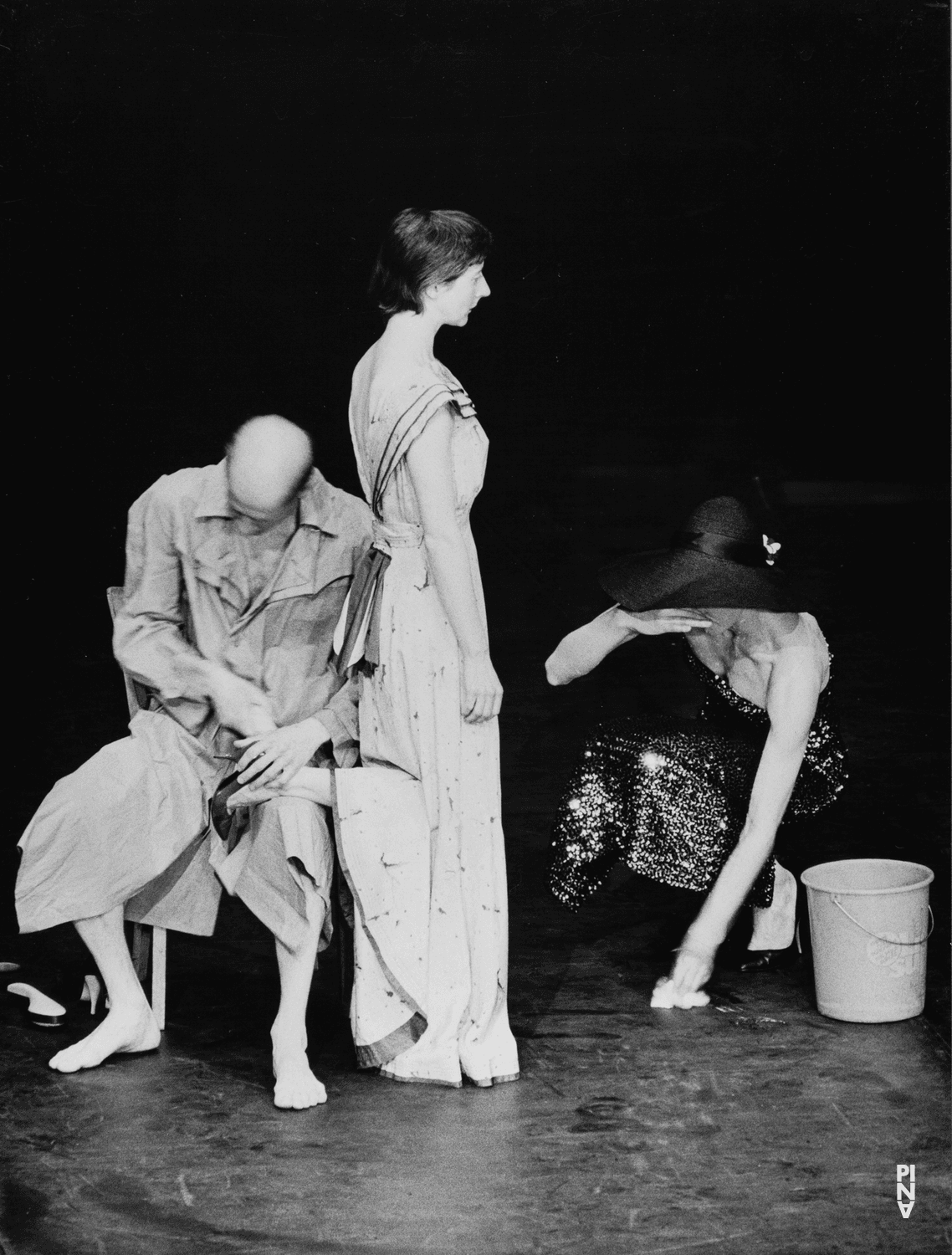 Jakob Haahr Andersen, Finola Cronin and Héléna Pikon in “Viktor” by Pina Bausch