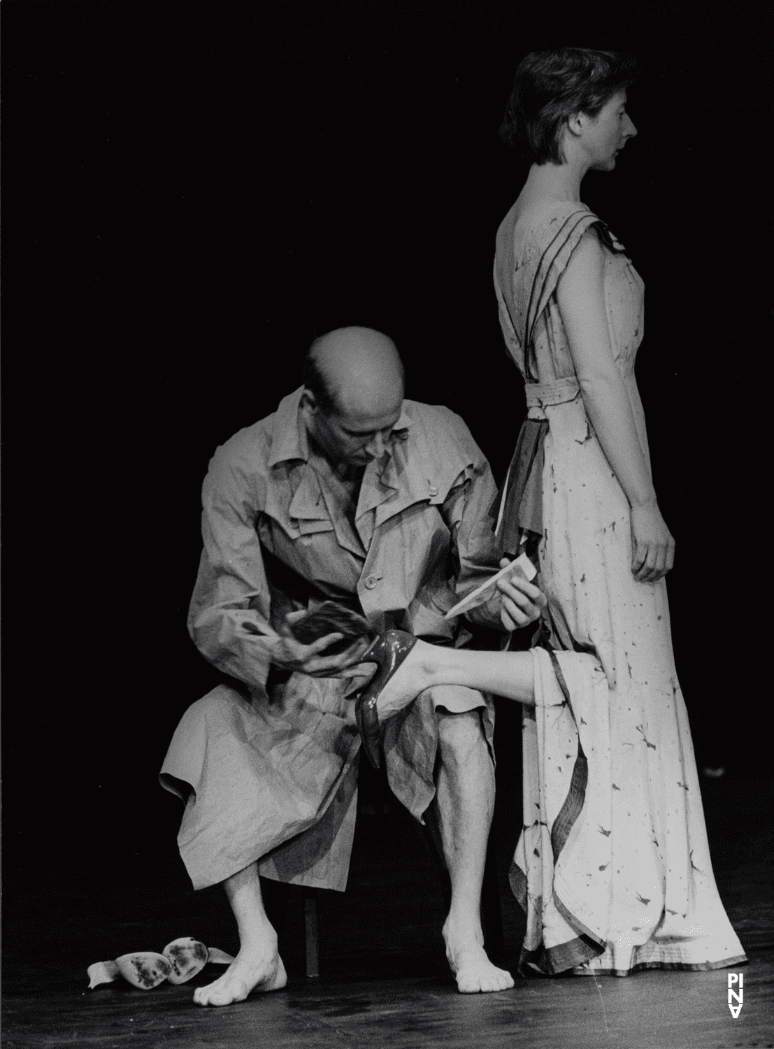 Jakob Haahr Andersen and Finola Cronin in “Viktor” by Pina Bausch
