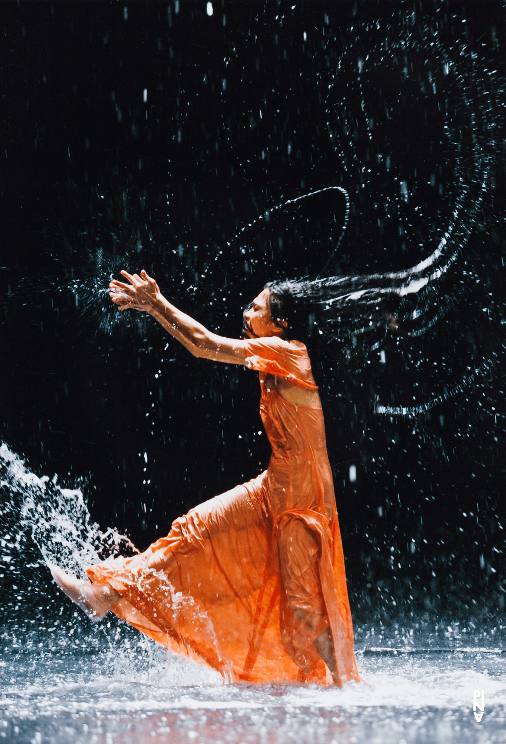 Ditta Miranda Jasjfi in „Vollmond“ von Pina Bausch, 11. Mai 2006