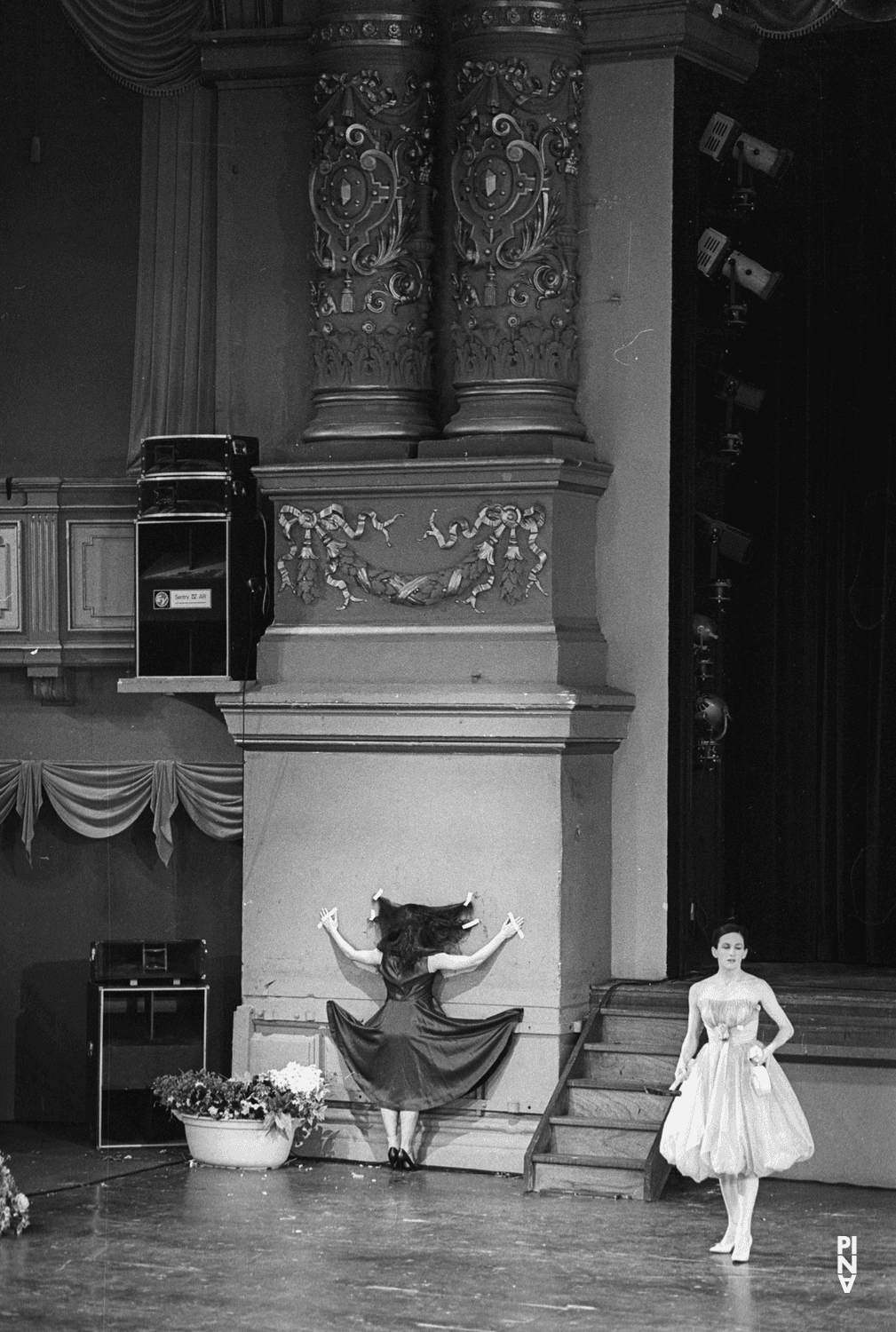 Meryl Tankard in „Walzer“ von Pina Bausch im Koninklijk Theater Carré Amsterdam