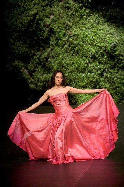 Nayoung Kim in “Wiesenland” by Pina Bausch with Tanztheater Wuppertal at Théâtre de la Ville Paris (France), Jan. 6, 2009