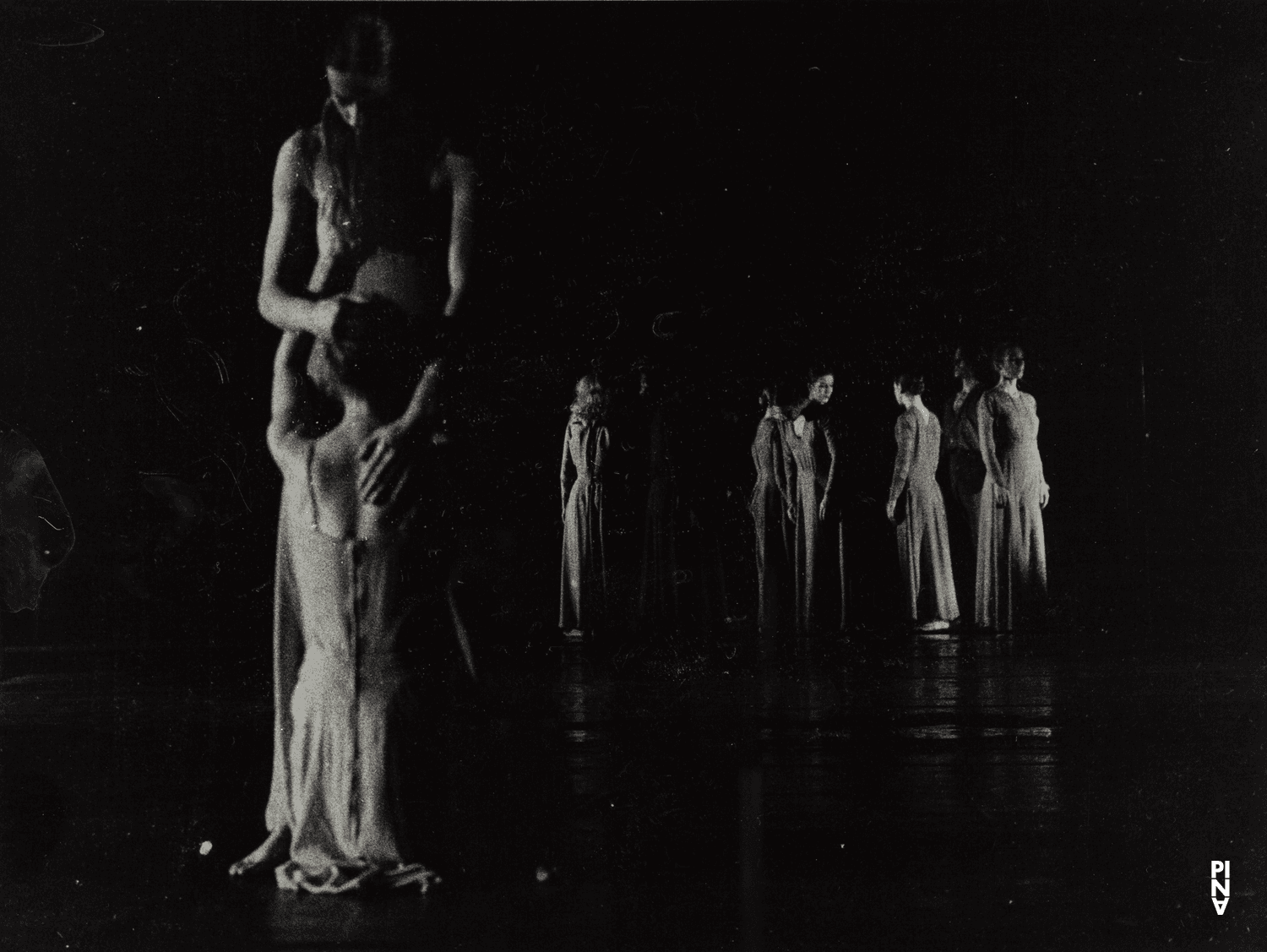 Tjitske Broersma, Marlis Alt und Monika Wacker in „Wind von West“ von Pina Bausch