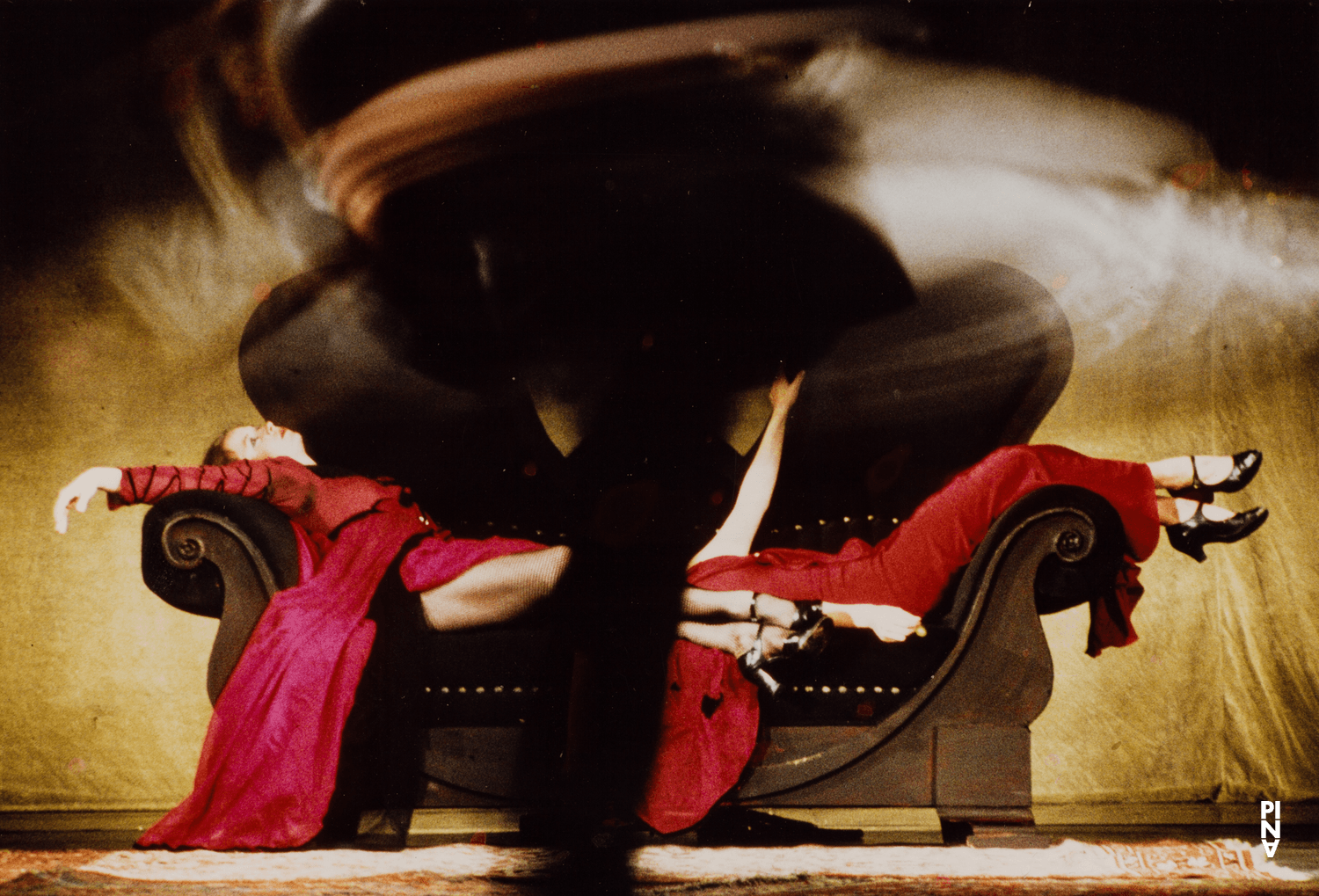 Josephine Ann Endicott and Colleen Finneran-Meessmann in “The Second Spring” by Pina Bausch