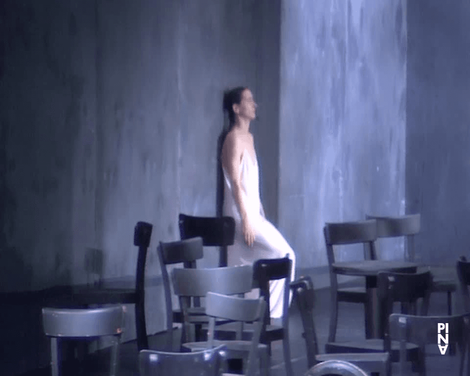 « Café Müller » de Pina Bausch avec Tanztheater Wuppertal Venise (Italie), 18 mai 1985 (1/2)