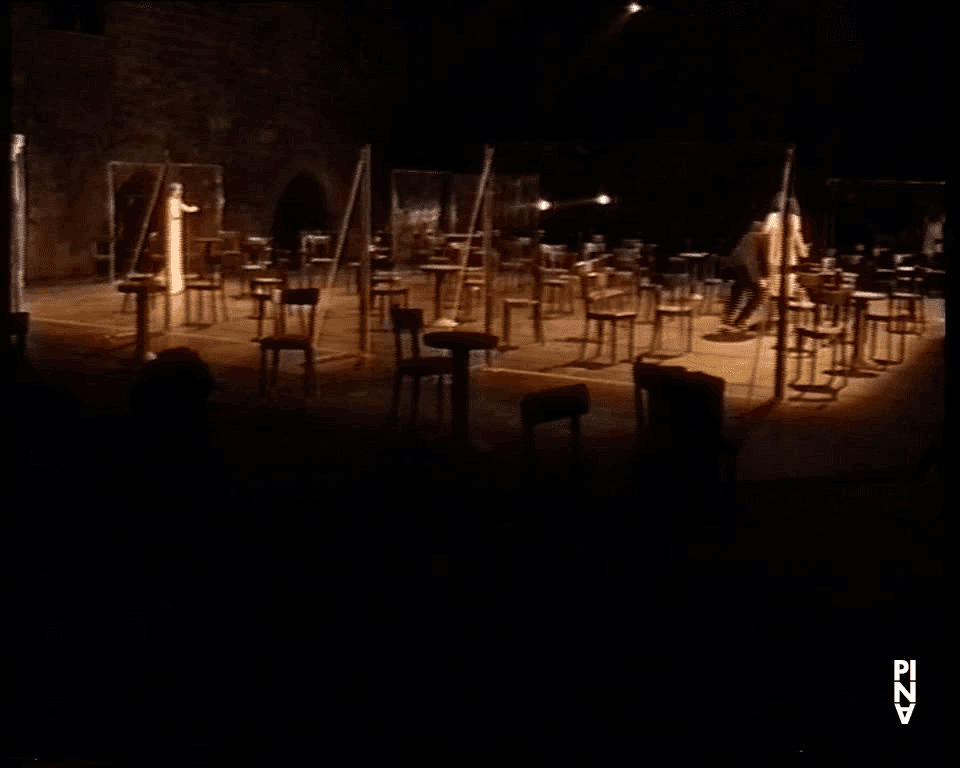 « Café Müller » de Pina Bausch avec Tanztheater Wuppertal Avignon (France), 10 juillet 1995 (1/1)